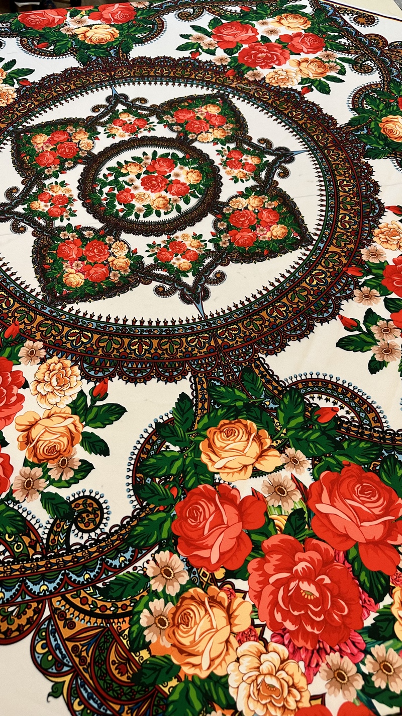ткань с павлопосадскими узорами